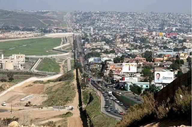 美墨边境墙新功能——防止美国疫情“倒灌”墨西哥