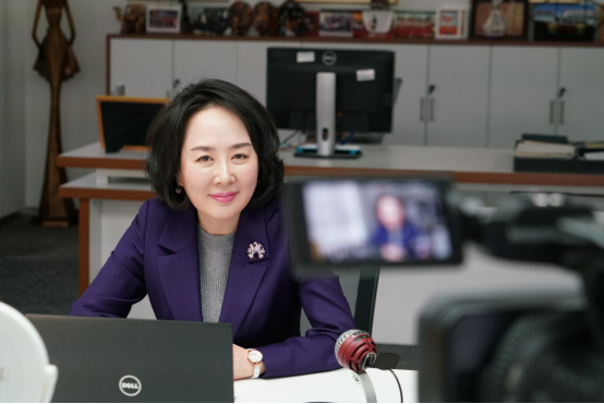 敦煌网ceo王树彤一季度被疫情压弯腰二季度可以站直了