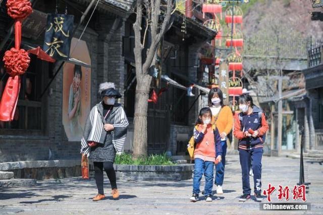 4月23日，北京古北水镇景区及旗下酒店恢复对外开放。 中新网 图