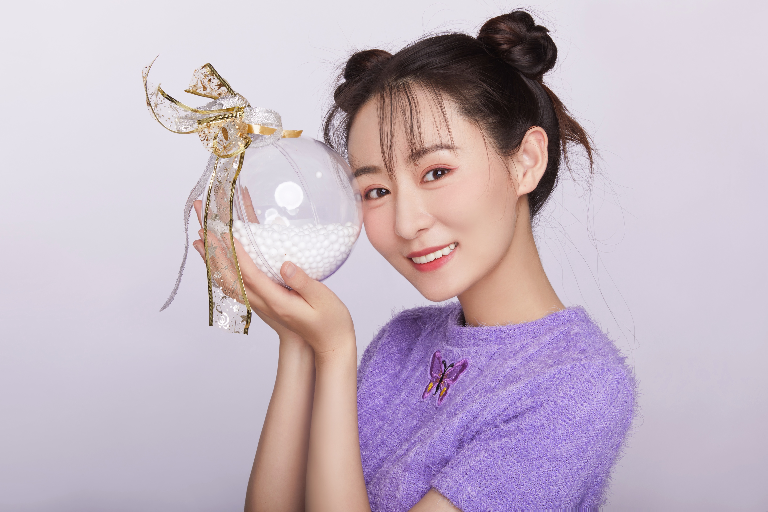 马熙米曝光哪吒头写真俏皮可爱直击人心